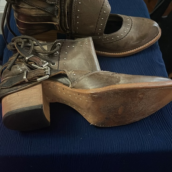 Freebird by Steven shoe booties - Picture 4 of 4